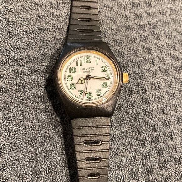 Quartz watch. Vintage. Excellent condition - Picture 2 of 7